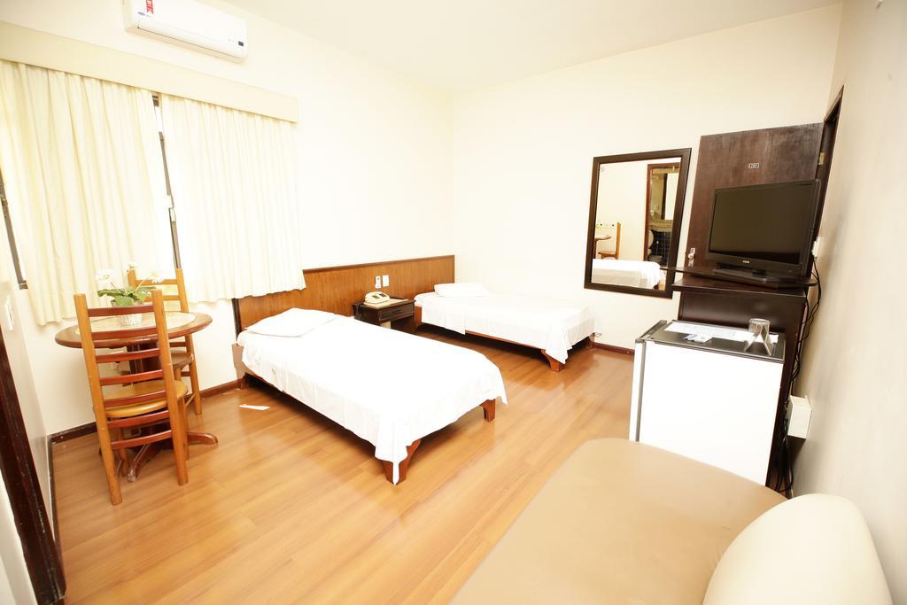 Galatas Central Hotel Patos de Minas Dış mekan fotoğraf