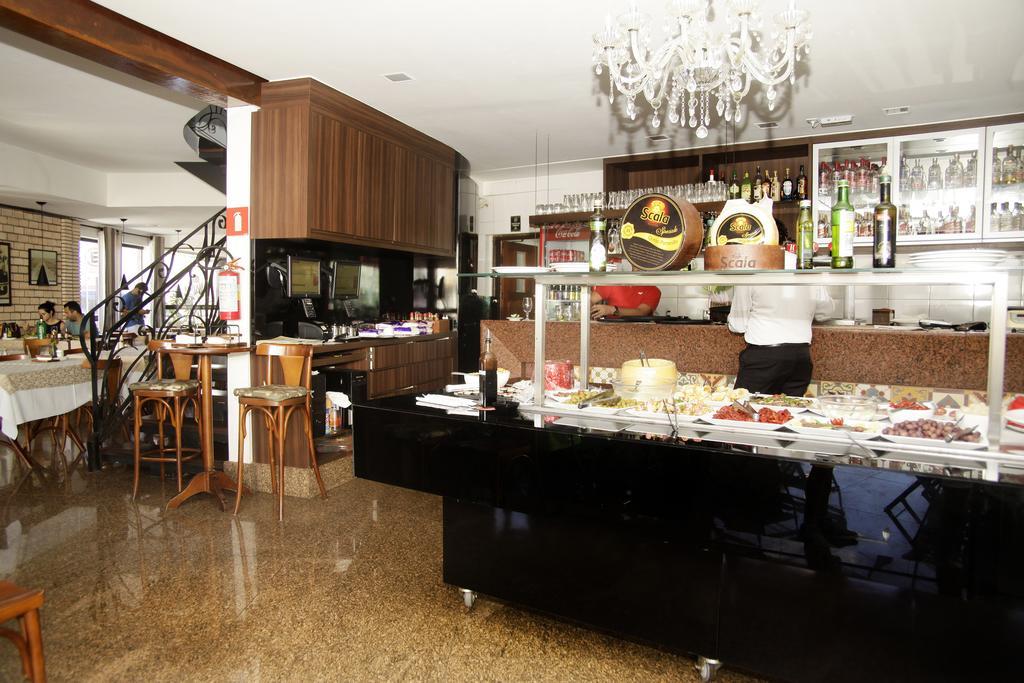 Galatas Central Hotel Patos de Minas Dış mekan fotoğraf