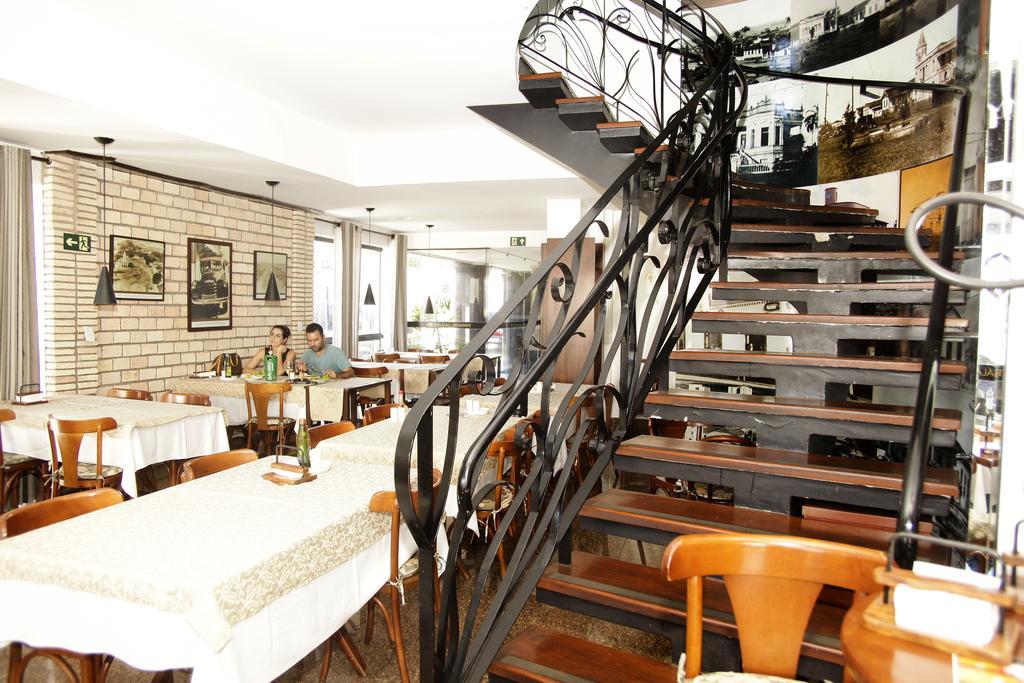 Galatas Central Hotel Patos de Minas Dış mekan fotoğraf