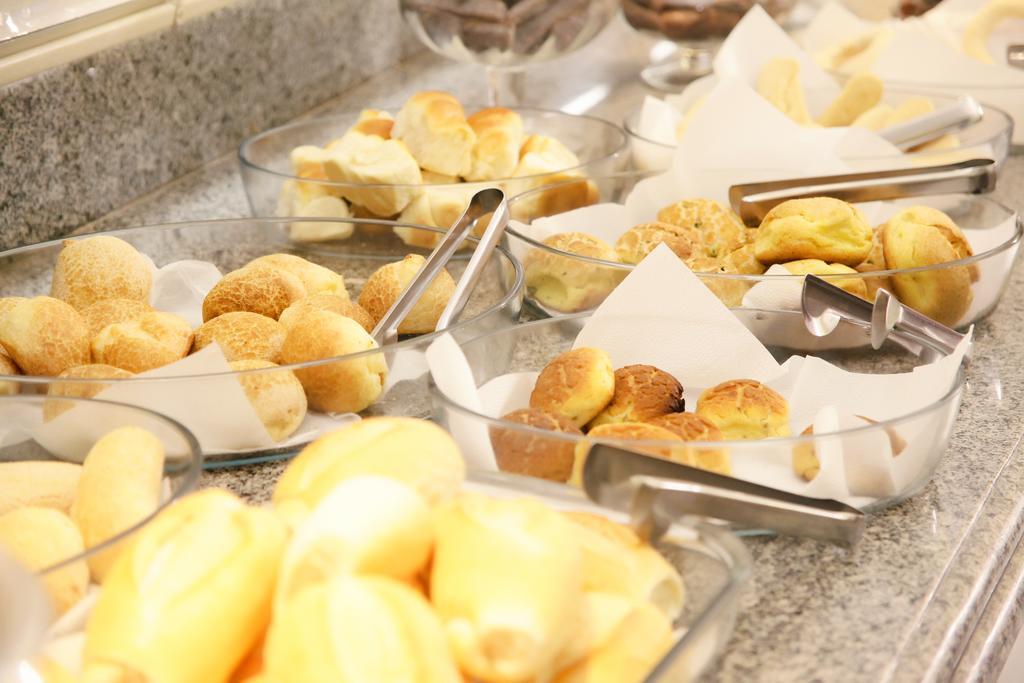 Galatas Central Hotel Patos de Minas Dış mekan fotoğraf